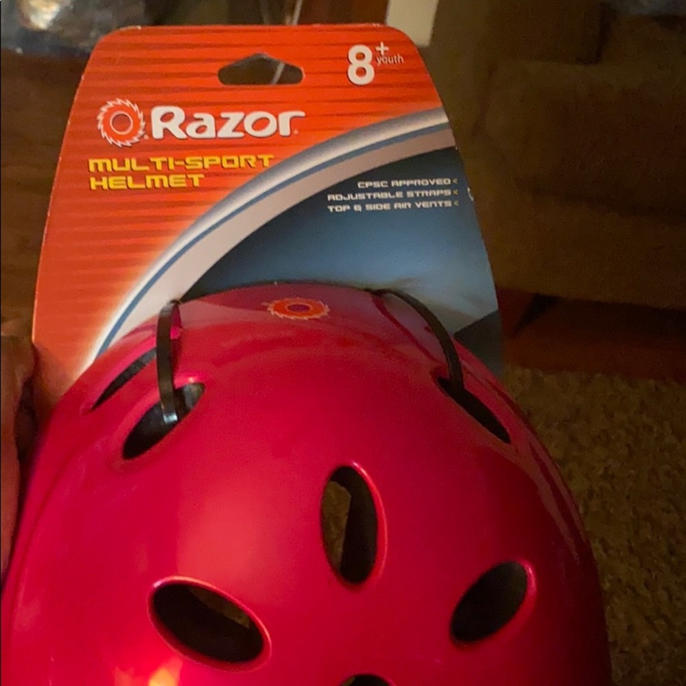 Razor Helmet